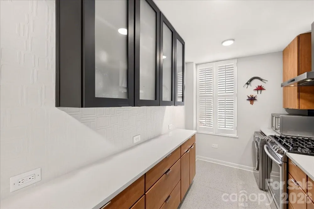 1300 Queens Road #209 Charlotte, NC 28207