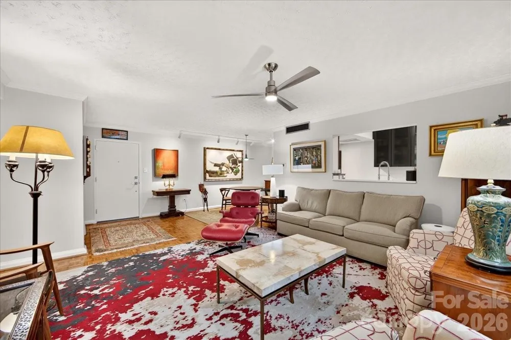 1300 Queens Road #209 Charlotte, NC 28207