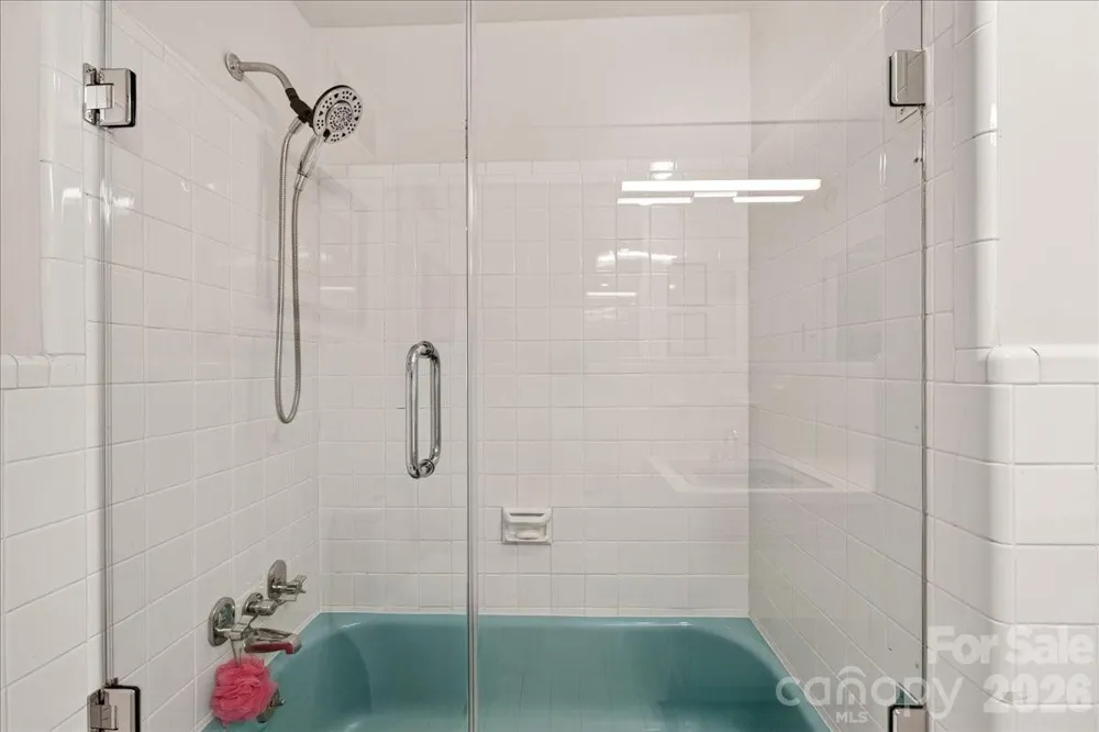 1300 Queens Road #209 Charlotte, NC 28207