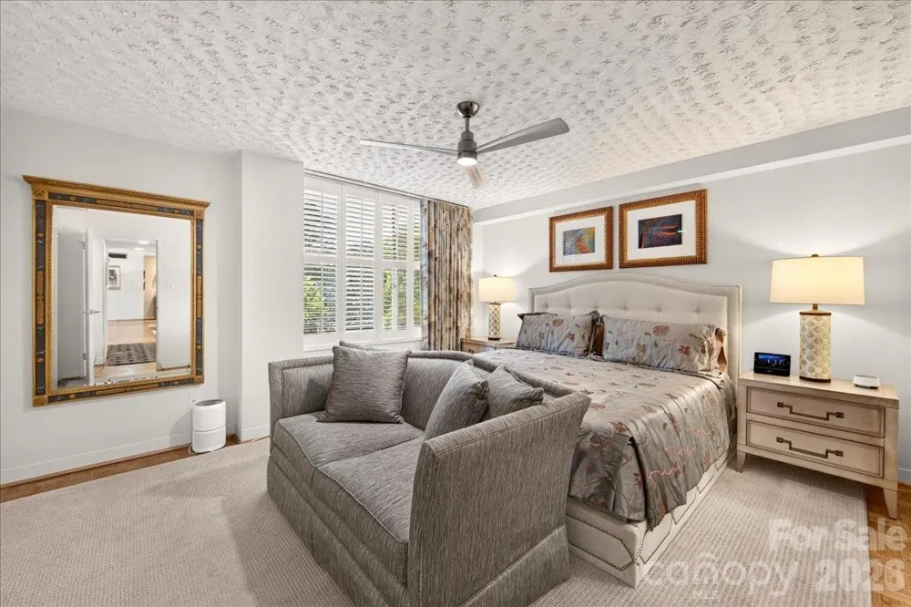 1300 Queens Road #209 Charlotte, NC 28207