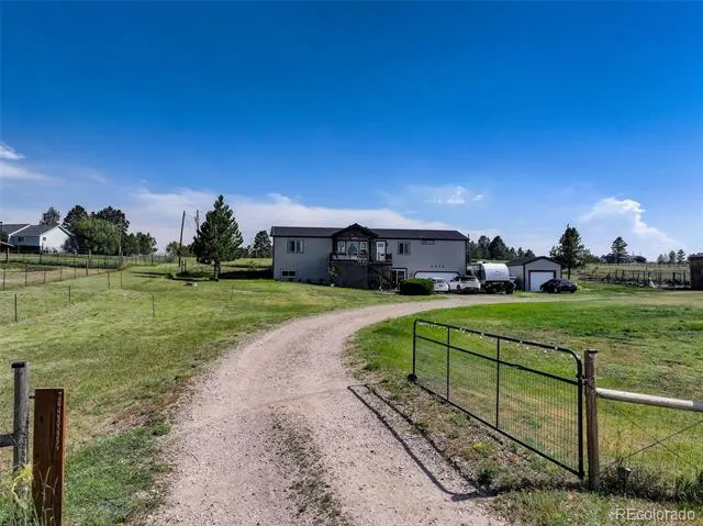 6528 Bow Meadows Drive Elizabeth, CO 80107