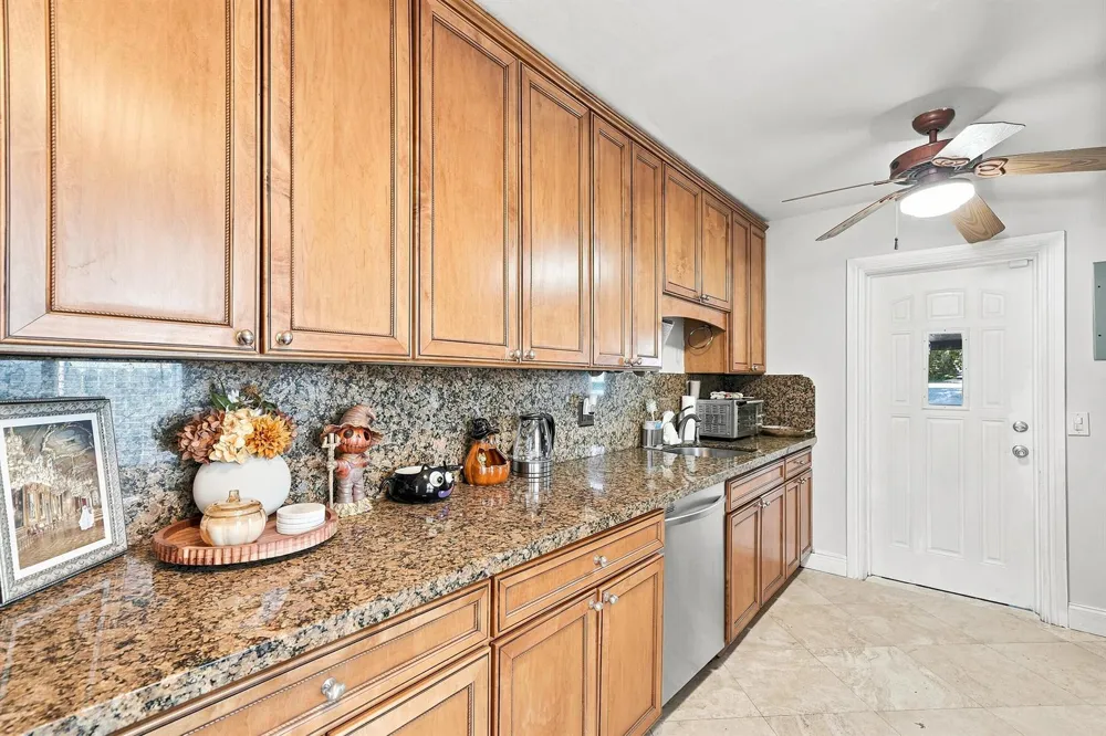 1839 SW 4th Avenue Fort Lauderdale, FL 33315