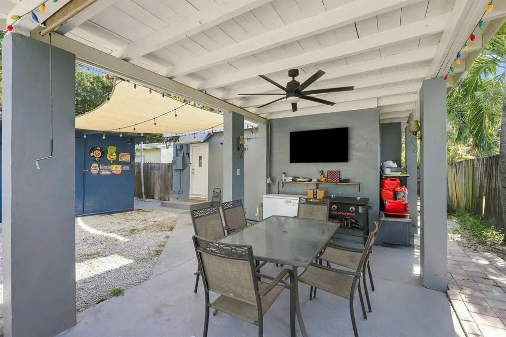 1839 SW 4th Avenue Fort Lauderdale, FL 33315
