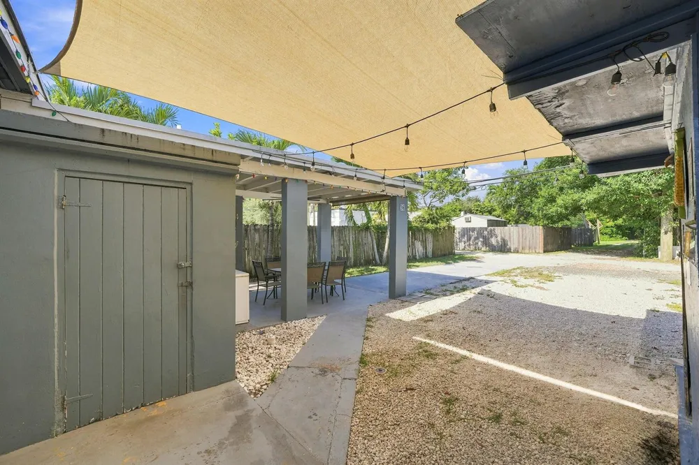 1839 SW 4th Avenue Fort Lauderdale, FL 33315