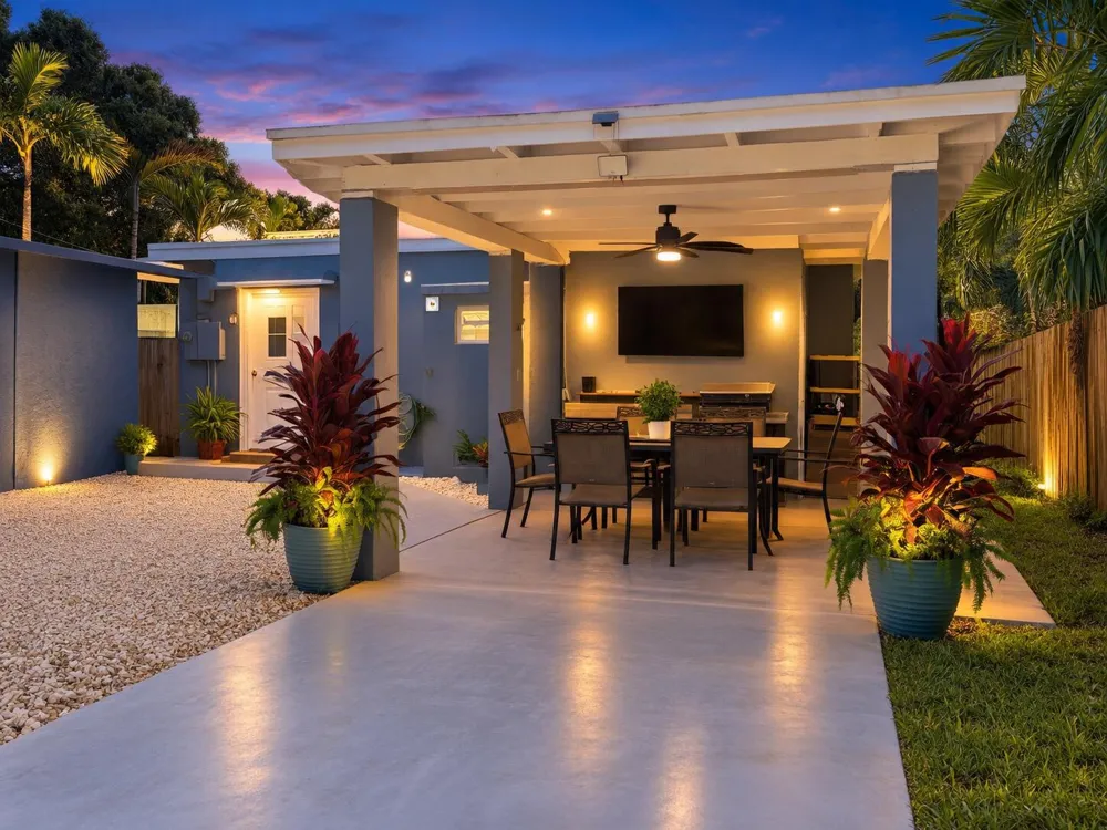1839 SW 4th Avenue Fort Lauderdale, FL 33315