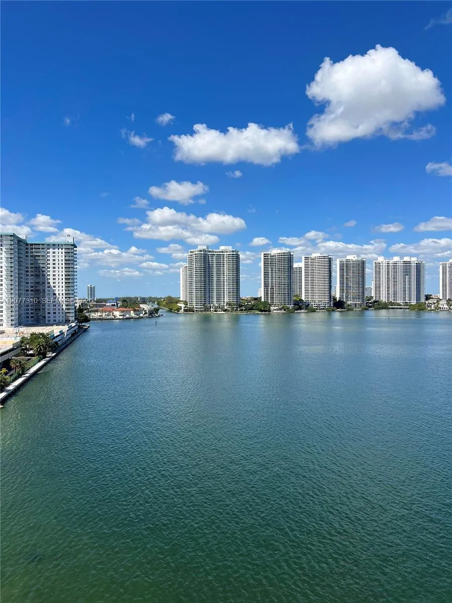 17500 Bay Rd #S907 Sunny Isles Beach, FL 33160