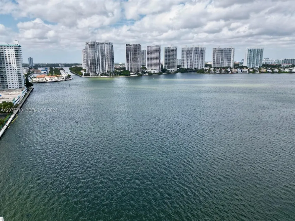 17500 Bay Rd #S907 Sunny Isles Beach, FL 33160
