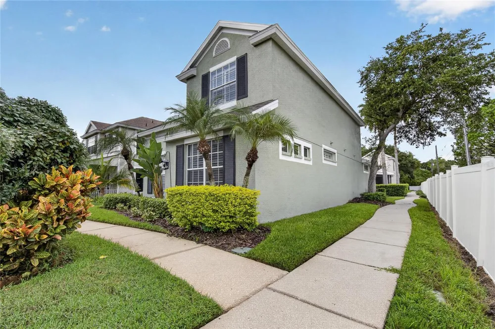 10807 SIERRA VISTA PLACE Tampa, FL 33626
