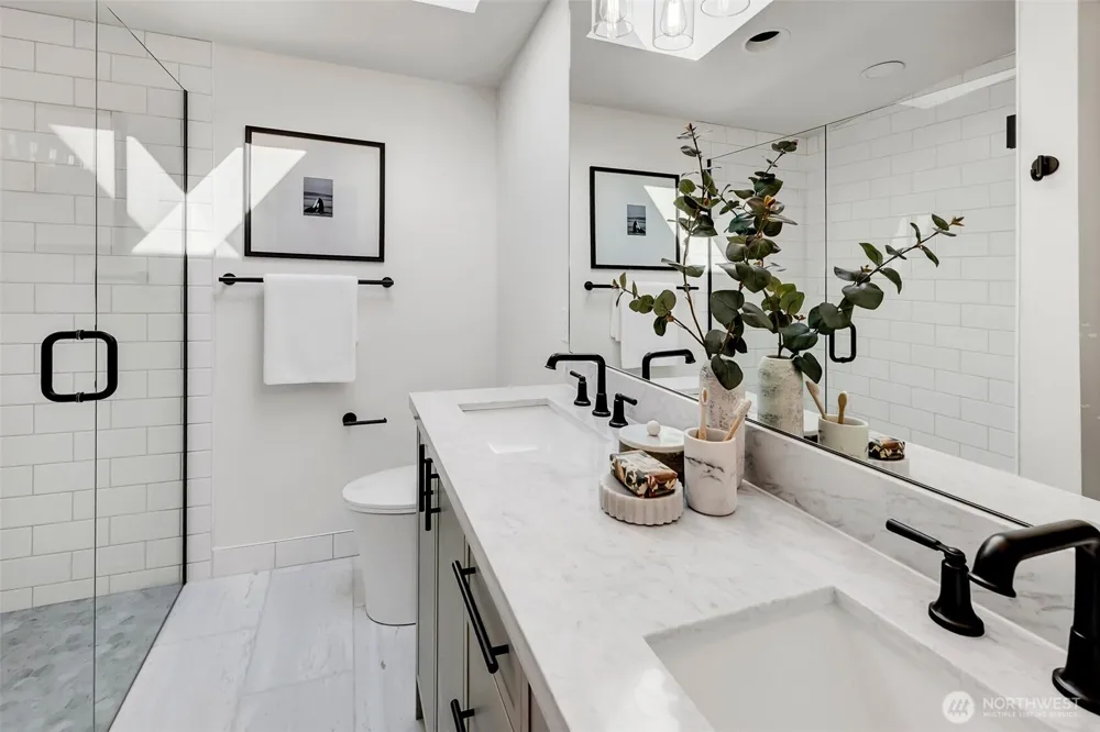 2434 73rd Avenue SE Mercer Island, WA 98040