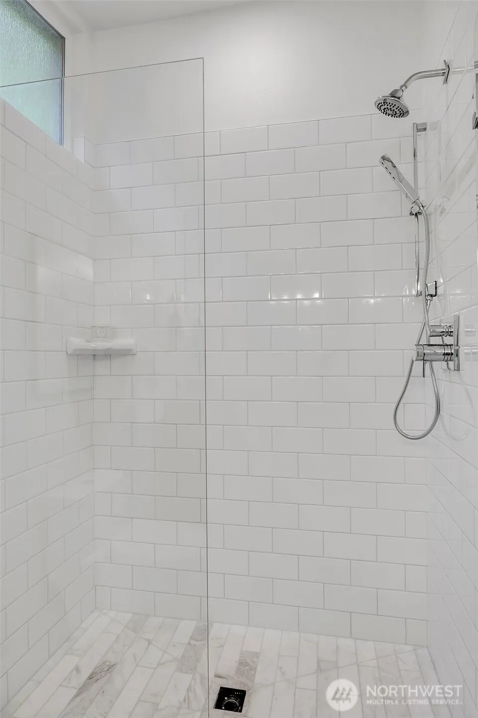 2434 73rd Avenue SE Mercer Island, WA 98040