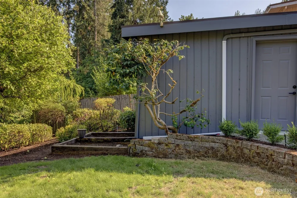 2434 73rd Avenue SE Mercer Island, WA 98040