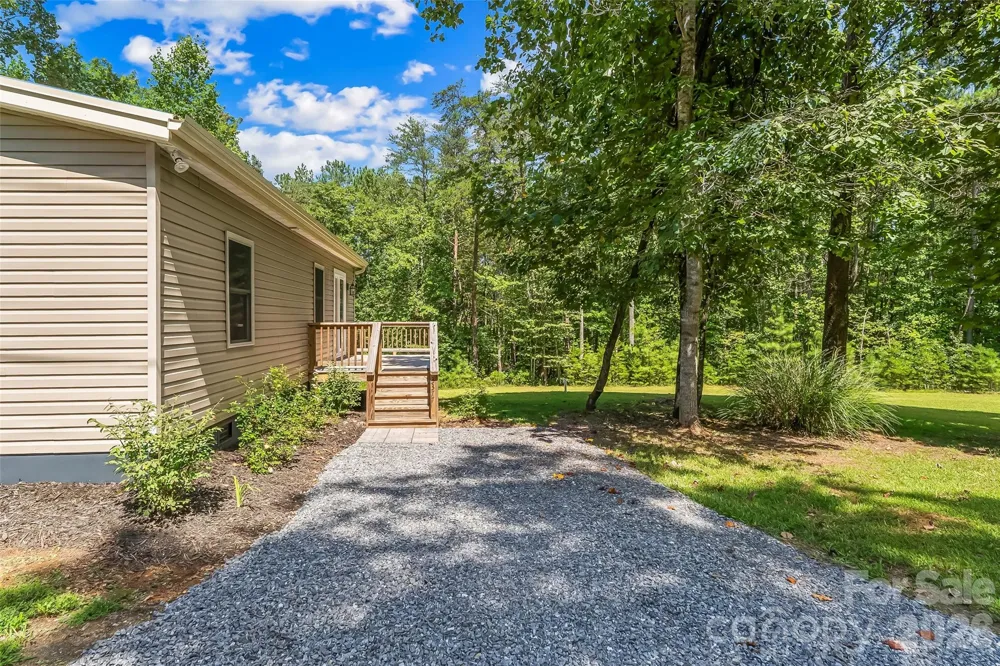 3377 Mentink Way Nebo, NC 28761