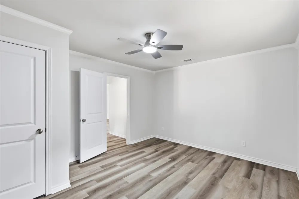 206 Lake Vista W Highland Village, TX 75077