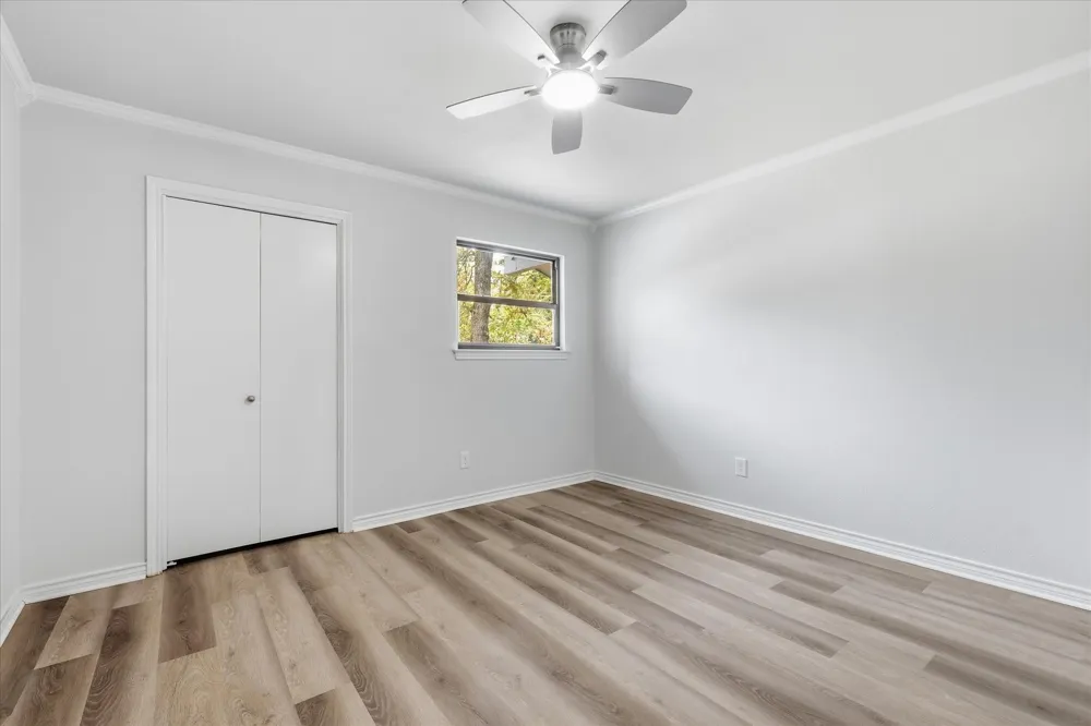 206 Lake Vista W Highland Village, TX 75077