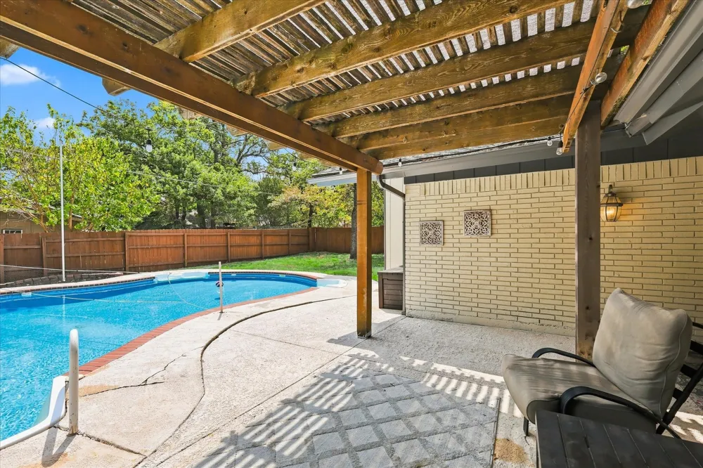 206 Lake Vista W Highland Village, TX 75077