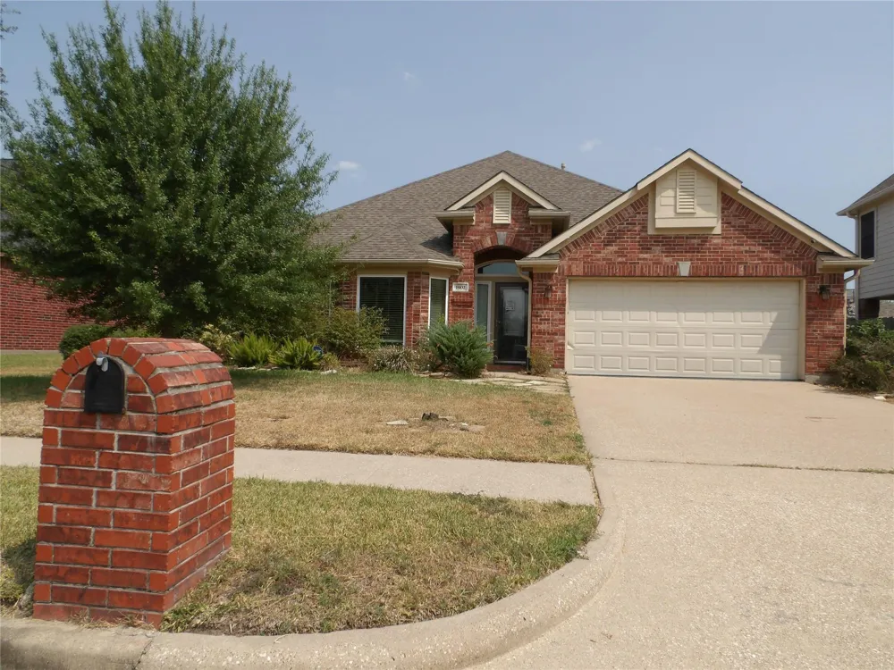 1902 S Carlsbad Lane Deer Park, TX 77536