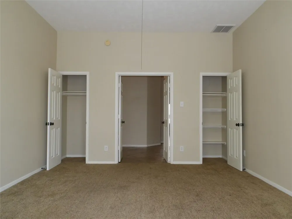 1902 S Carlsbad Lane Deer Park, TX 77536