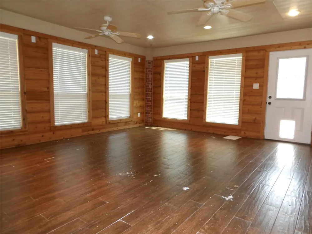 1902 S Carlsbad Lane Deer Park, TX 77536
