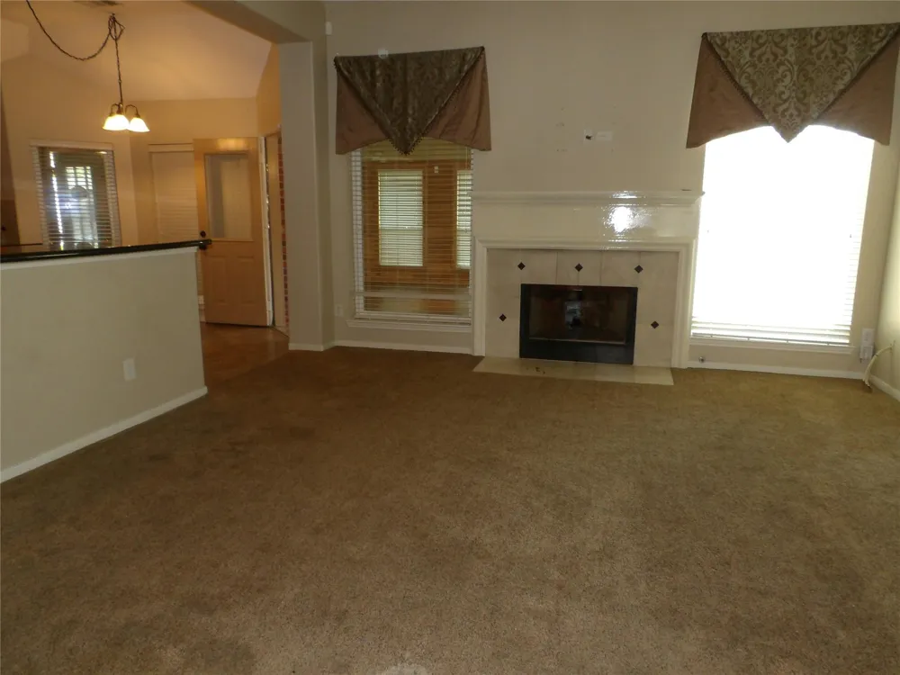 1902 S Carlsbad Lane Deer Park, TX 77536