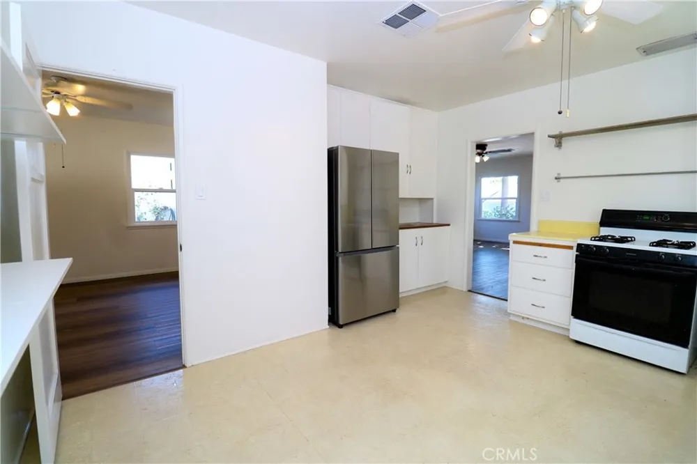12421 Floral Whittier, CA 90601