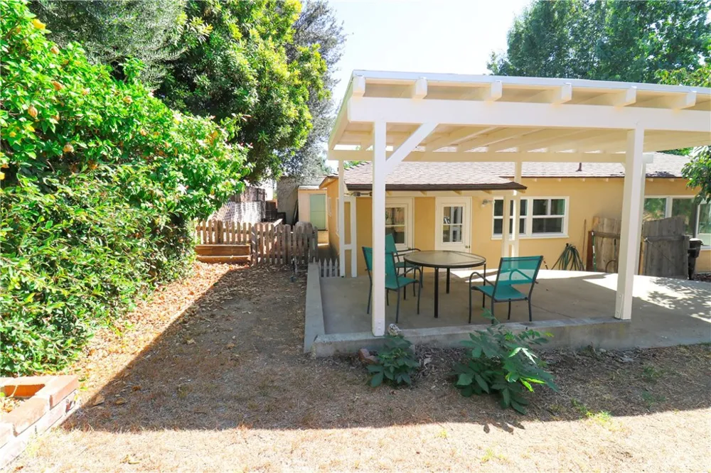 12421 Floral Whittier, CA 90601