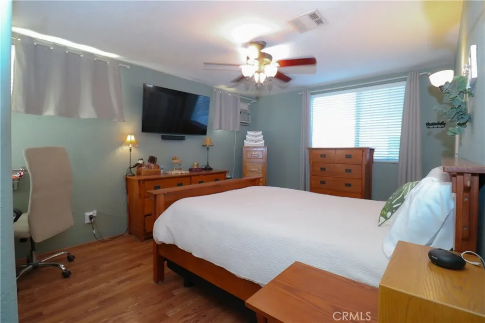 12421 Floral Whittier, CA 90601