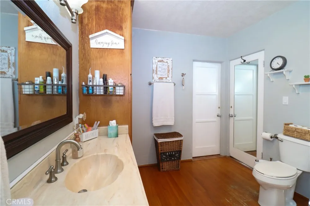 12421 Floral Whittier, CA 90601