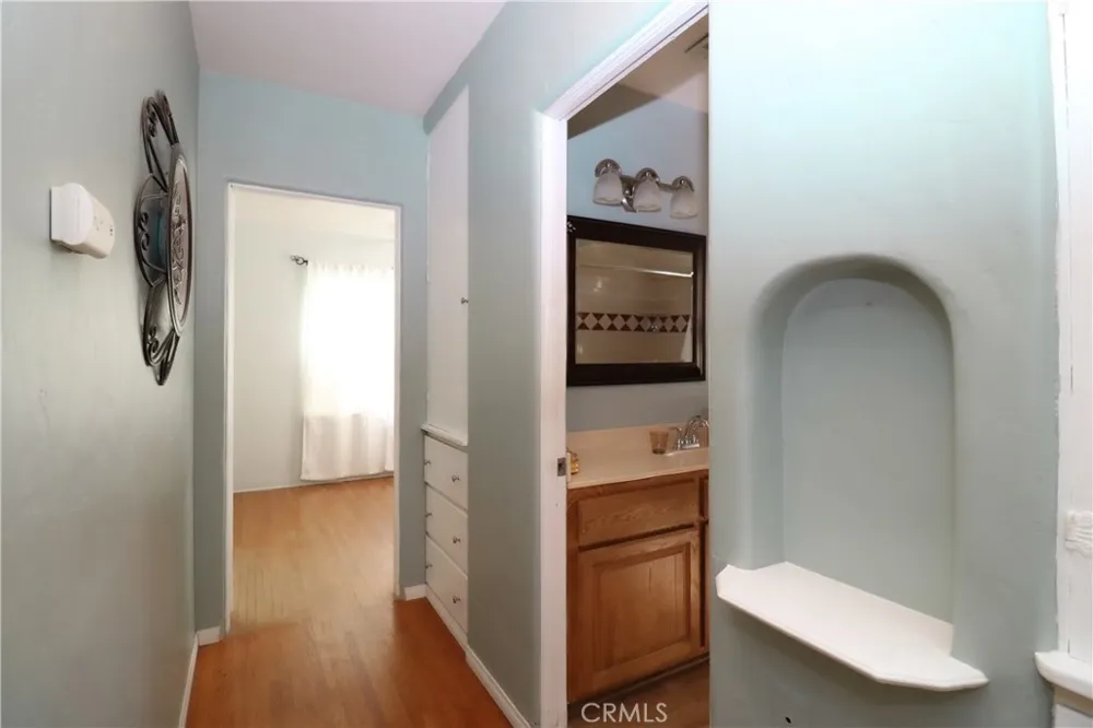 12421 Floral Whittier, CA 90601