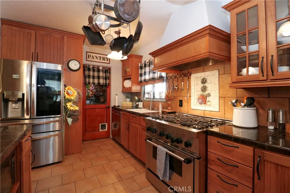 12421 Floral Whittier, CA 90601