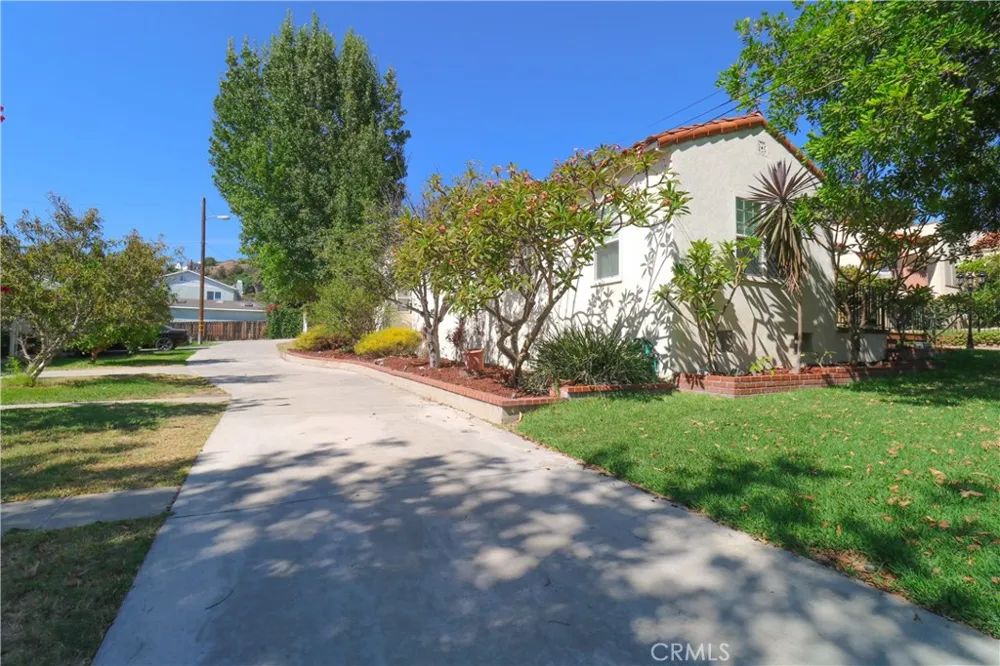 12421 Floral Whittier, CA 90601