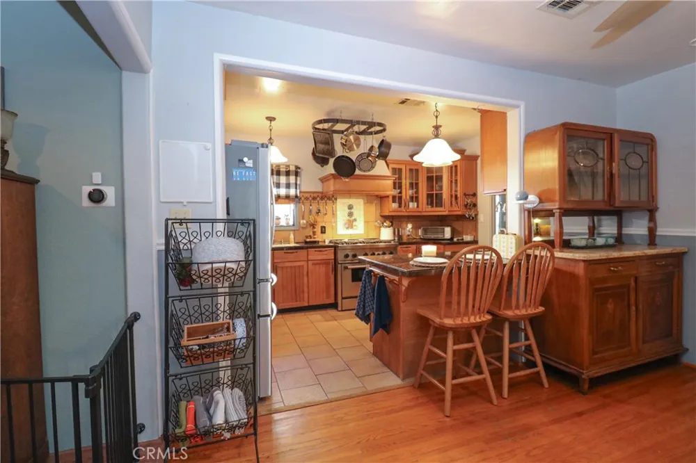 12421 Floral Whittier, CA 90601