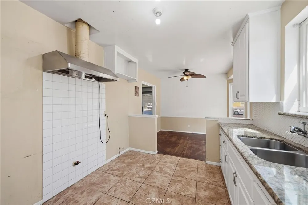 209 Broadmoor West Covina, CA 91790