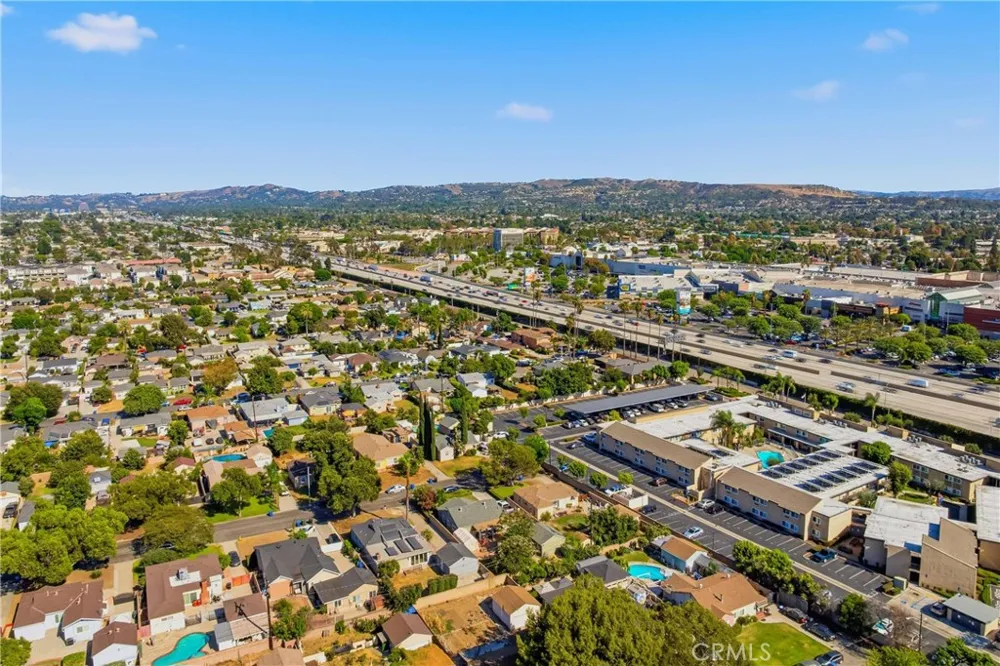 209 Broadmoor West Covina, CA 91790