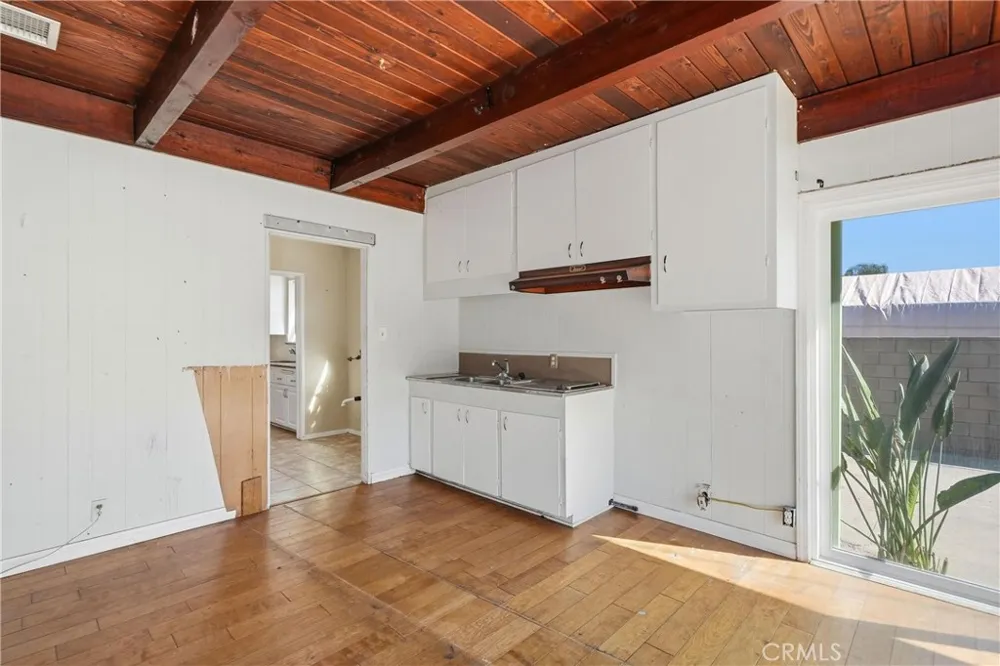 209 Broadmoor West Covina, CA 91790