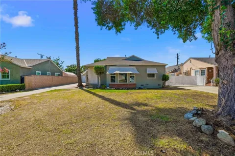 209 Broadmoor