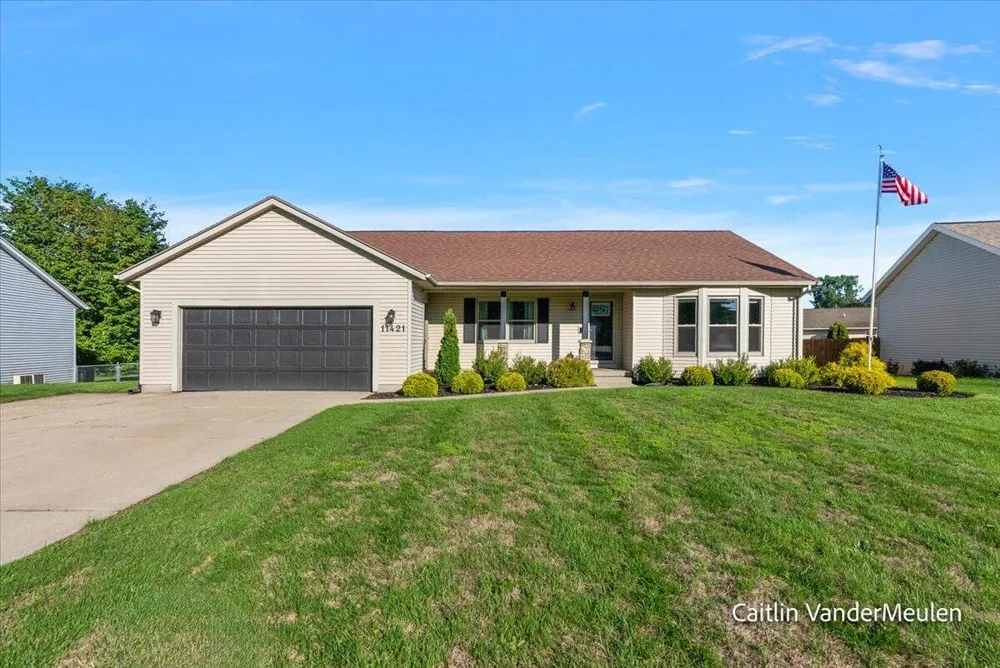 11421 Prairie Avenue Allendale, MI 49401