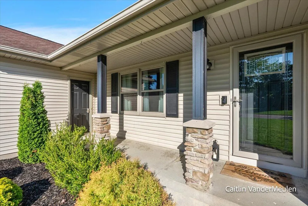 11421 Prairie Avenue Allendale, MI 49401