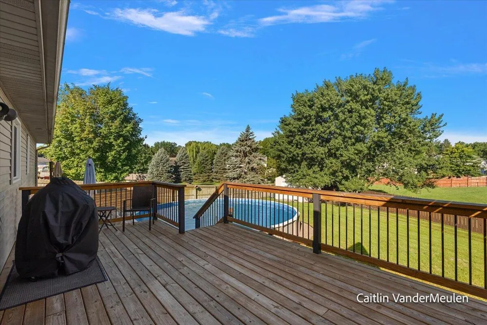 11421 Prairie Avenue Allendale, MI 49401