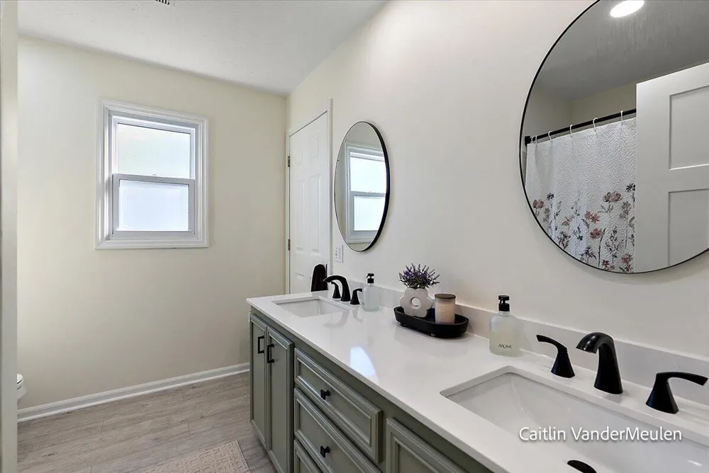 11421 Prairie Avenue Allendale, MI 49401