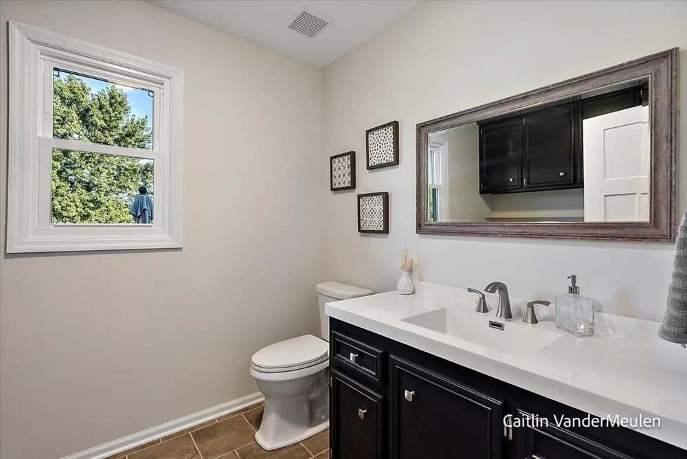 11421 Prairie Avenue Allendale, MI 49401