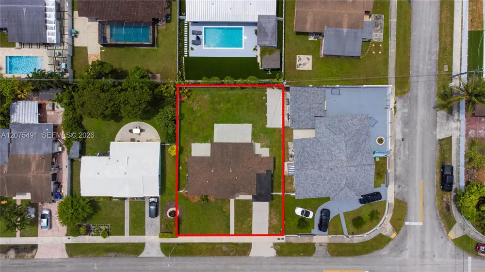 4212 SW 98th Ave Miami, FL 33165