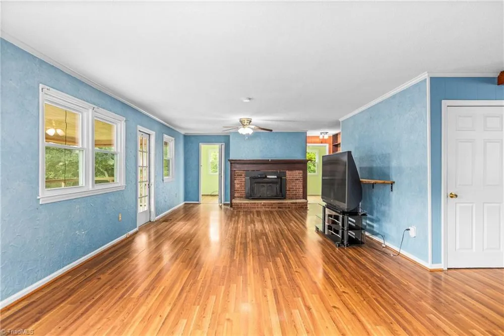 2018 East Road Walnut Cove, NC 27052
