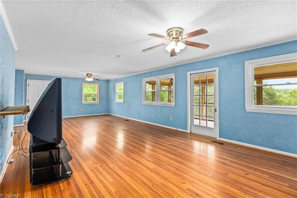 2018 East Road Walnut Cove, NC 27052