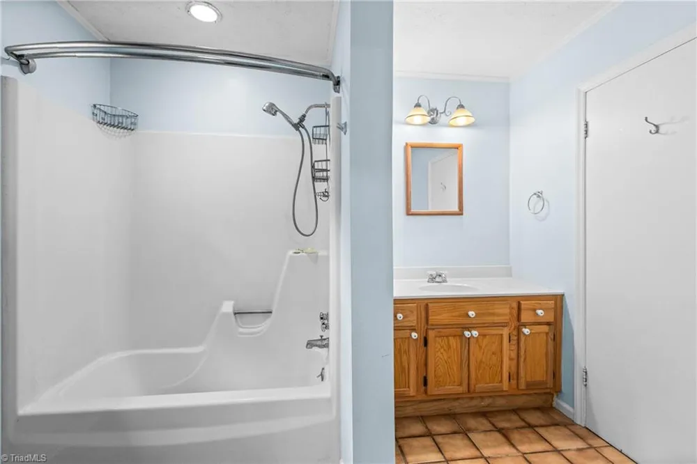 2018 East Road Walnut Cove, NC 27052
