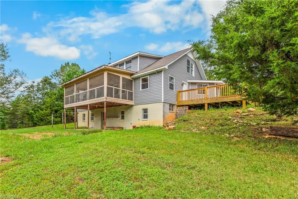 2018 East Road Walnut Cove, NC 27052