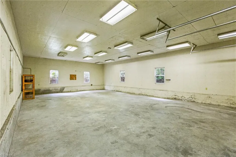 2018 East Road Walnut Cove, NC 27052