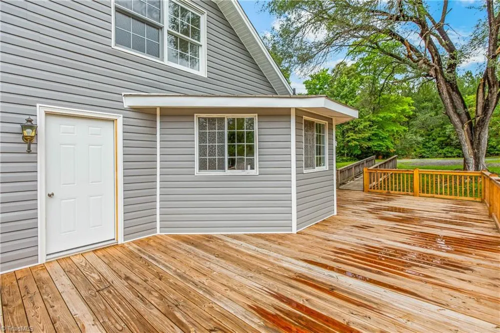 2018 East Road Walnut Cove, NC 27052