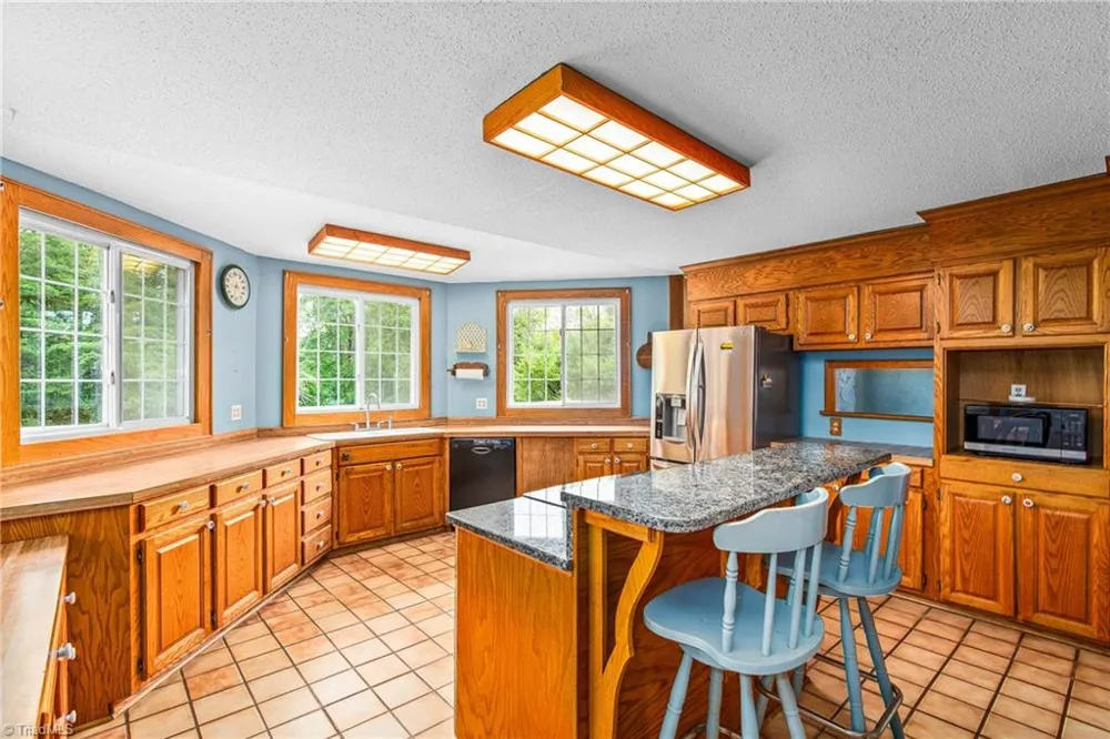 2018 East Road Walnut Cove, NC 27052