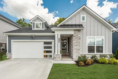 2128 Mackinac Bnd