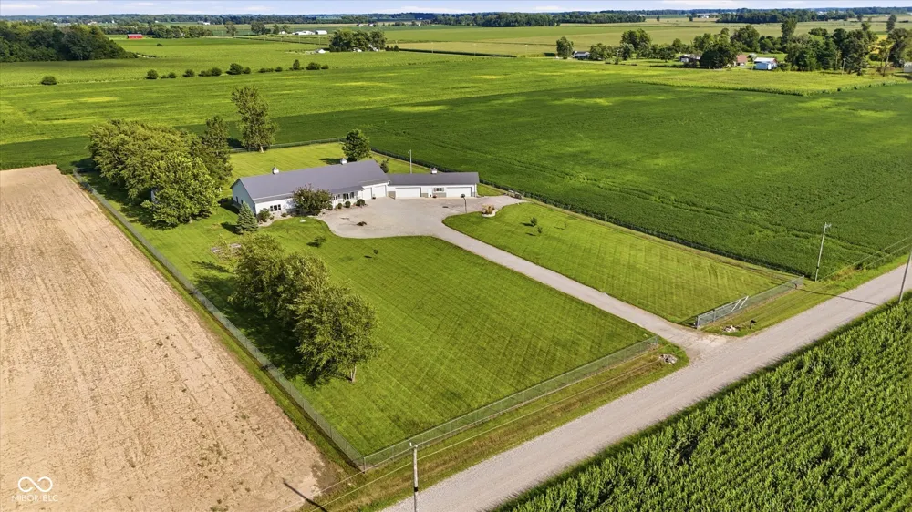 8693 800 E Sheridan, IN 46069
